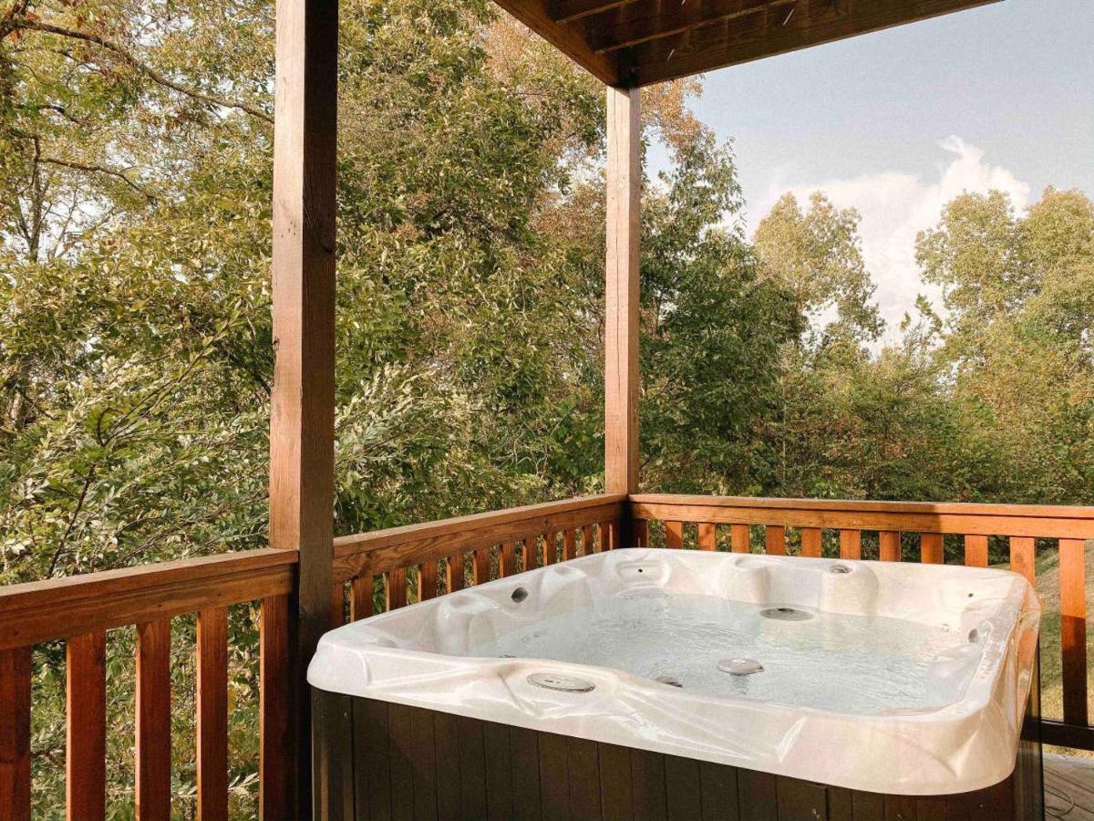 Splash Of Moonshine -Heated Indoor Pool, Hot Tub, Arcade Game Room Pigeon Forge Exterior foto